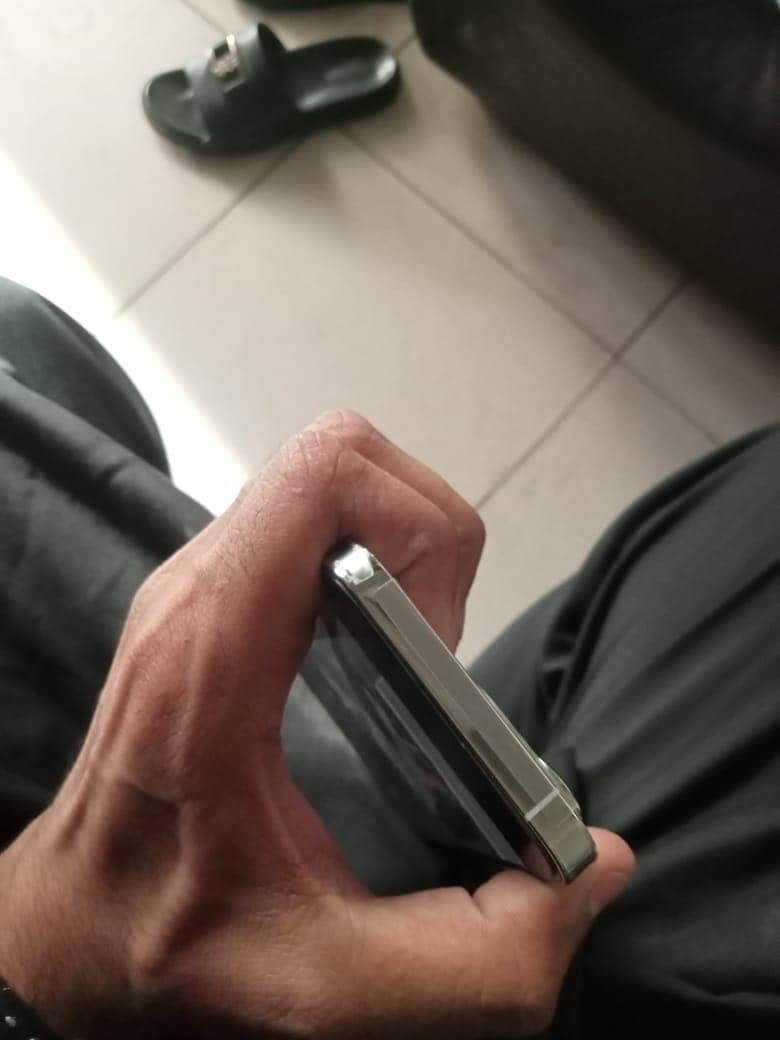Apple iPhone 13 Pro 3