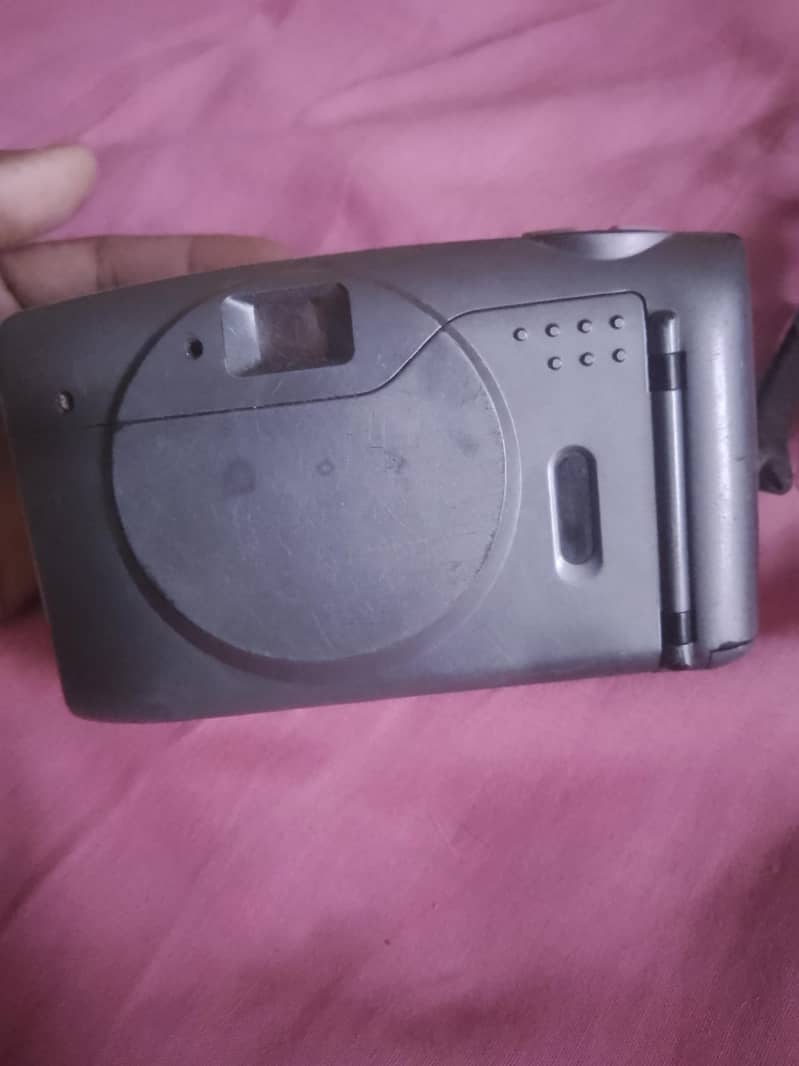 1 camera Exchange possible 1