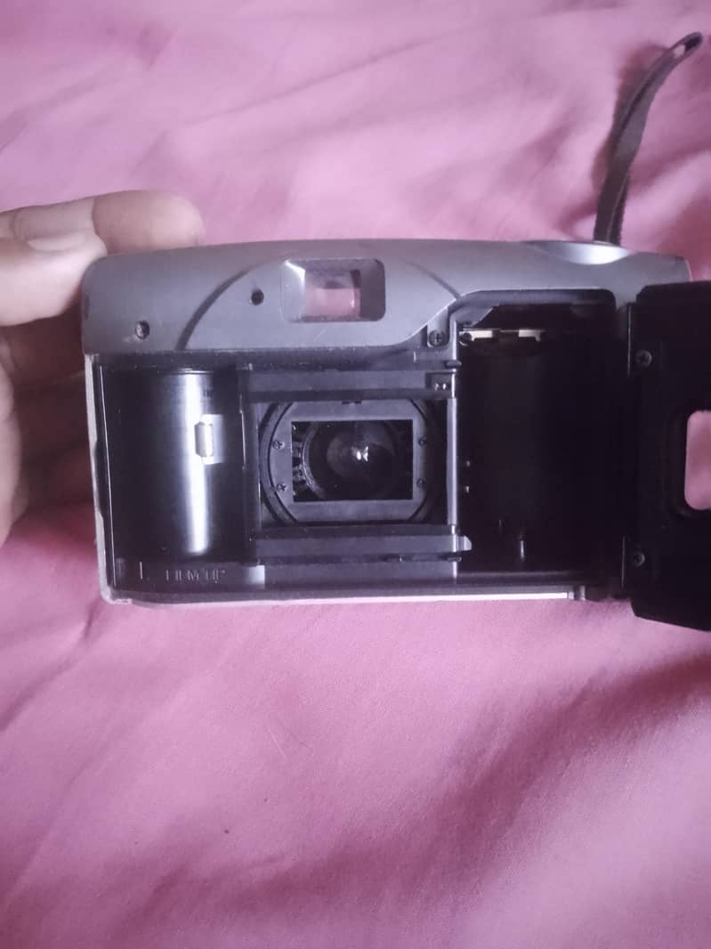 1 camera Exchange possible 2