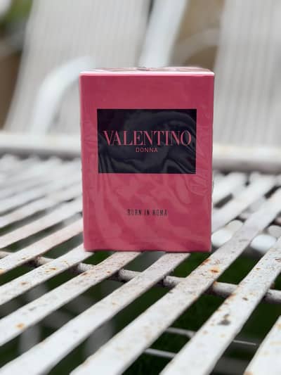 Valentine Donna(Born in Roma)