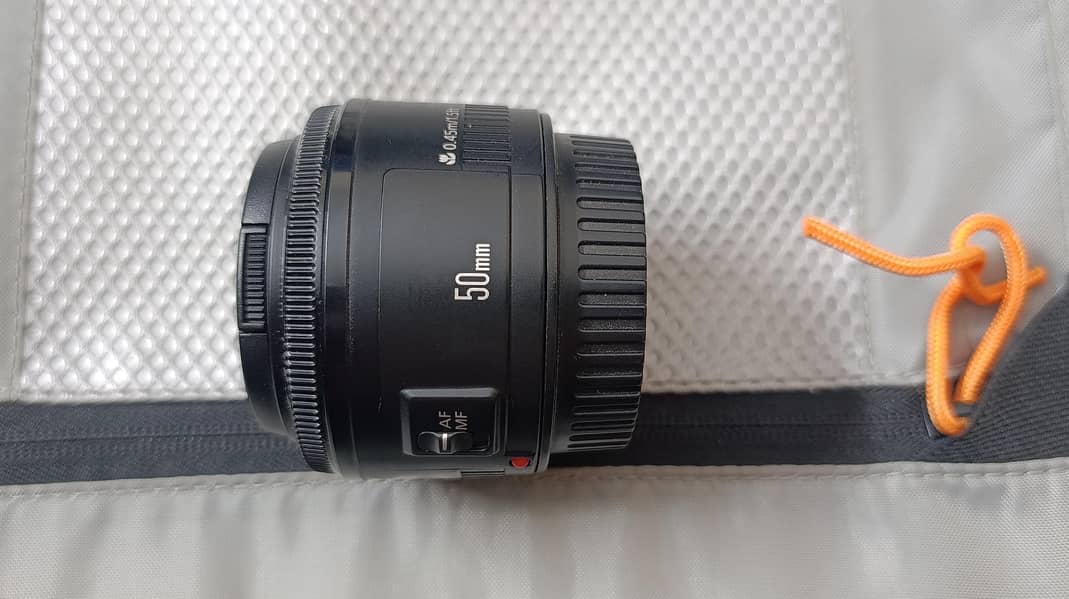 Canon EOS 80D 4