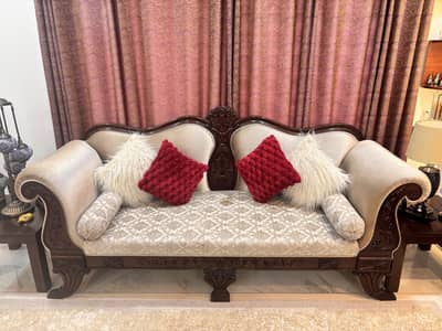 7 Seater sofa set made of pure sheesham