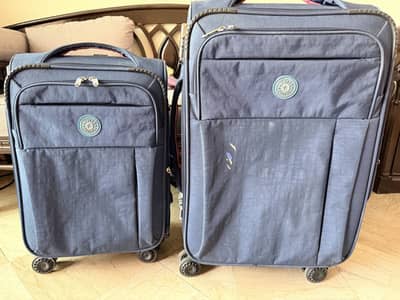 2 luggage bags