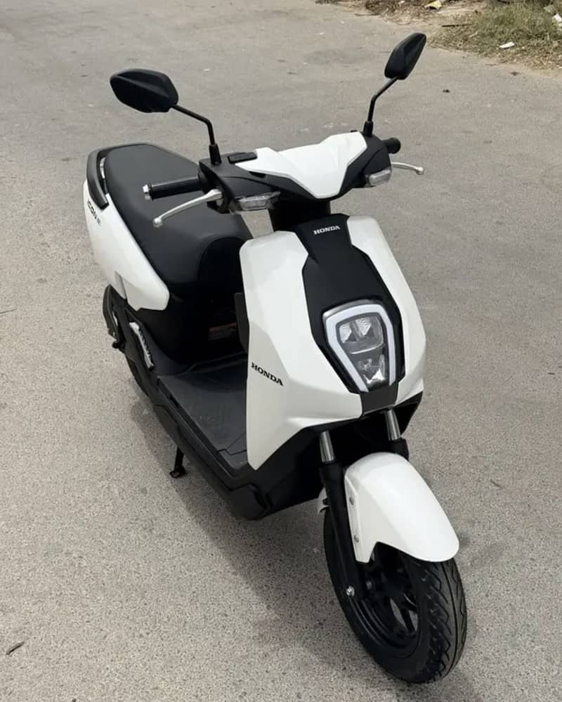 Honda Icon e 7
