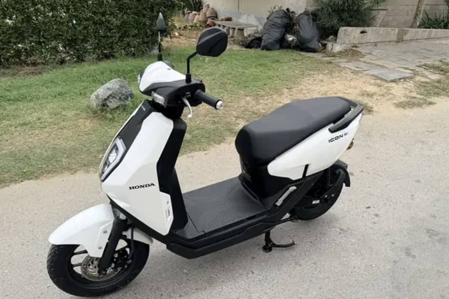 Honda Icon e 9