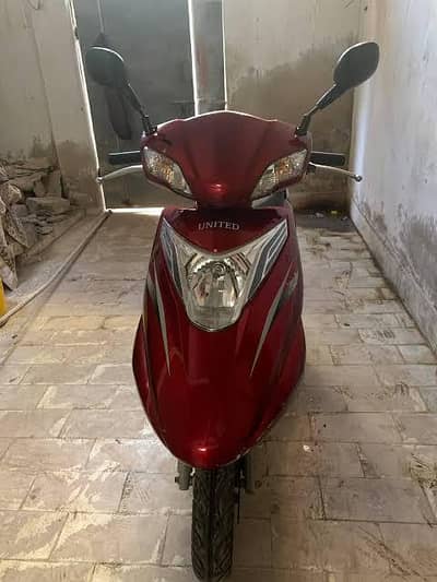United scooty in excellent condition 2022 model