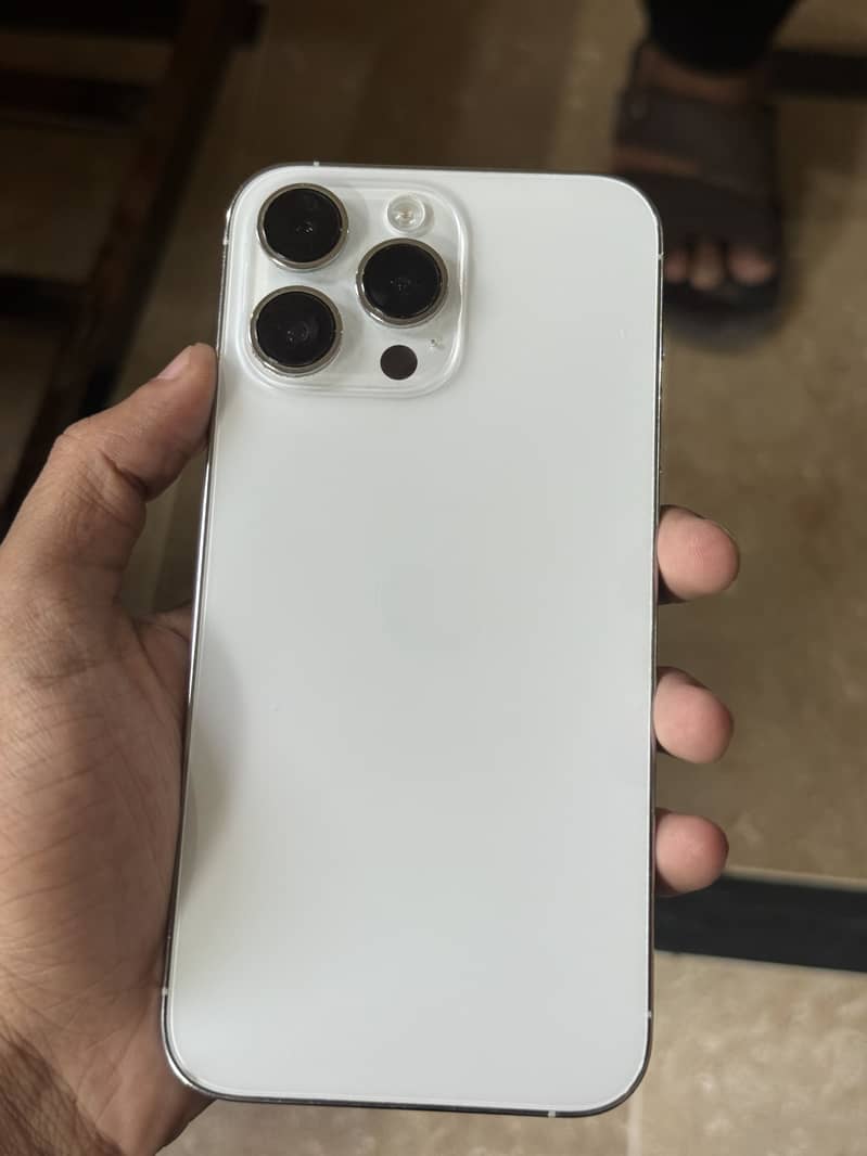 Iphone 14 pro max 4