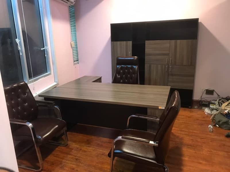 Executive table/ office tables 14