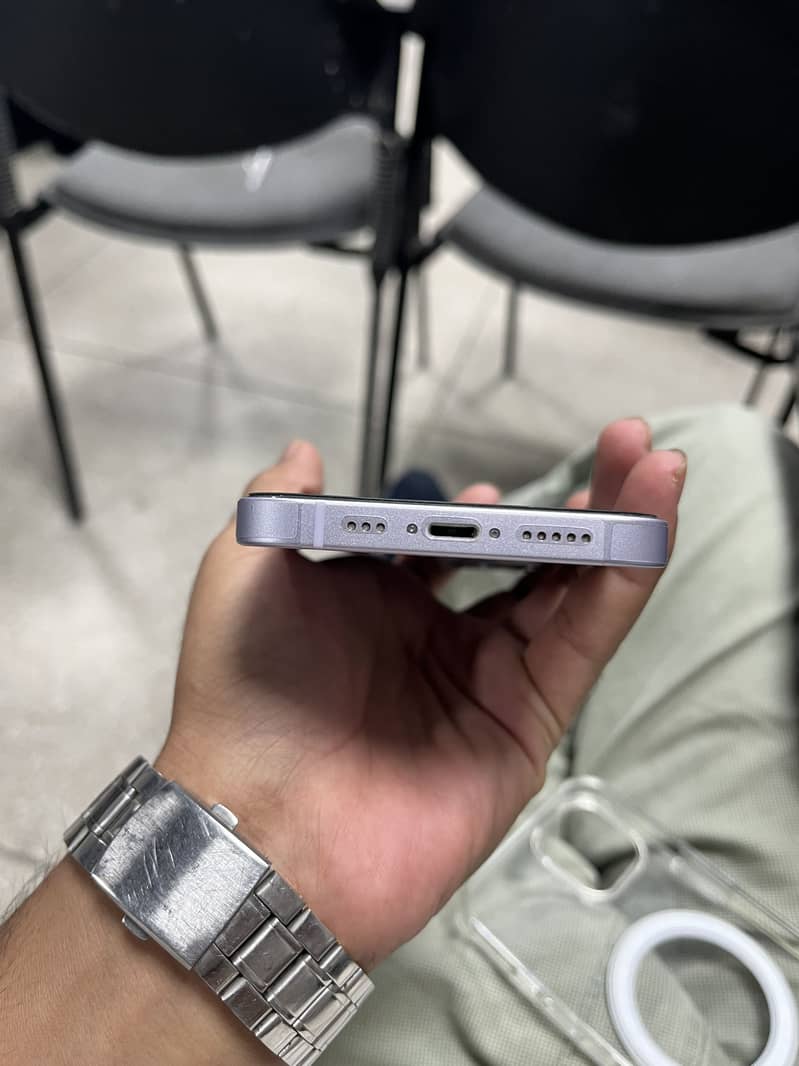 Apple iPhone 14 2