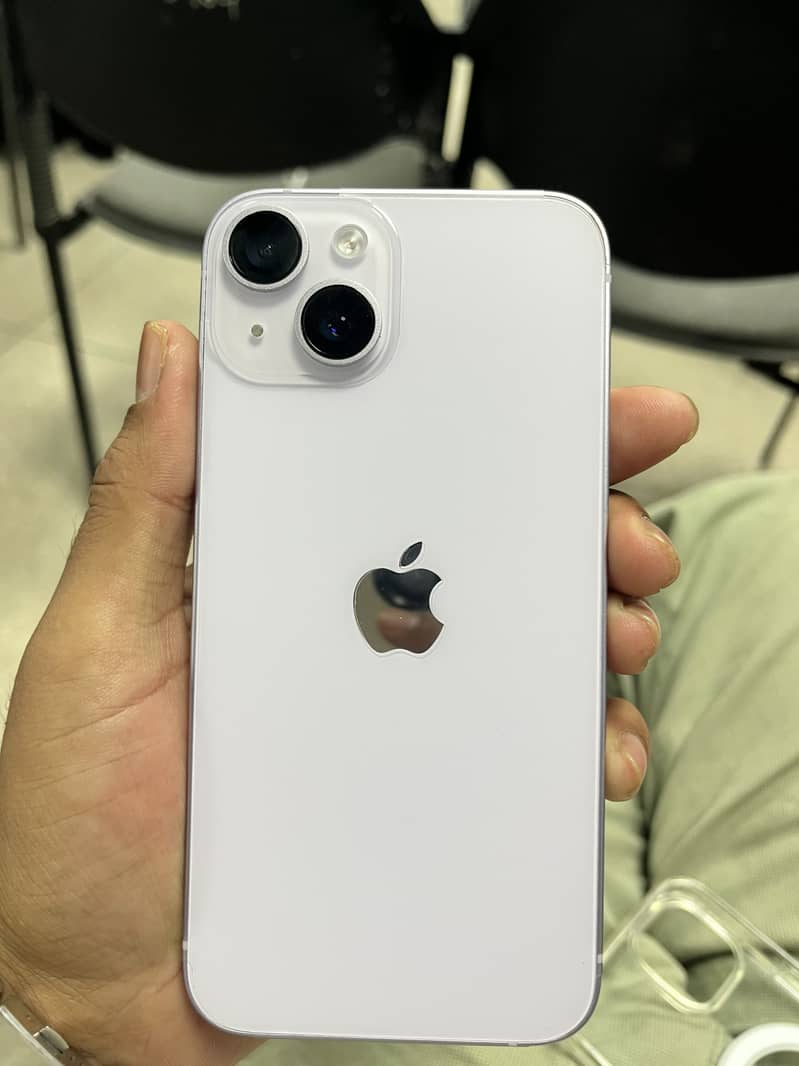 Apple iPhone 14 3
