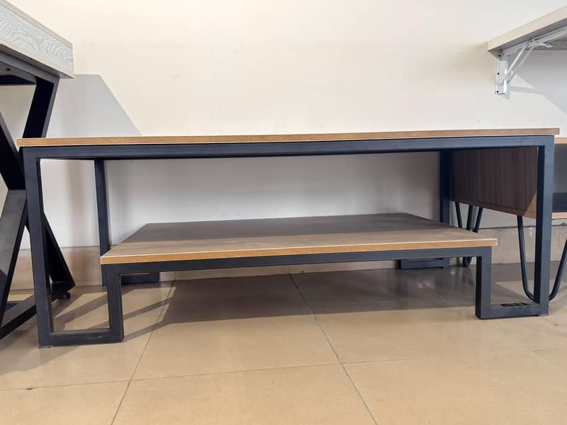 Coffee & Center Table 4