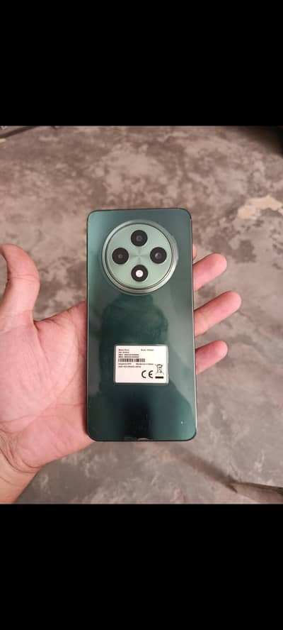 OPPO Reno12 F