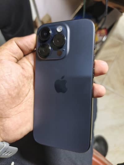 Apple iPhone 15 Pro jv