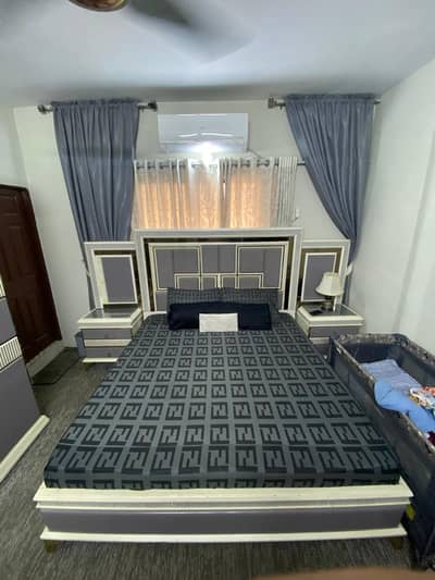Bedroom Furniture Set just like new