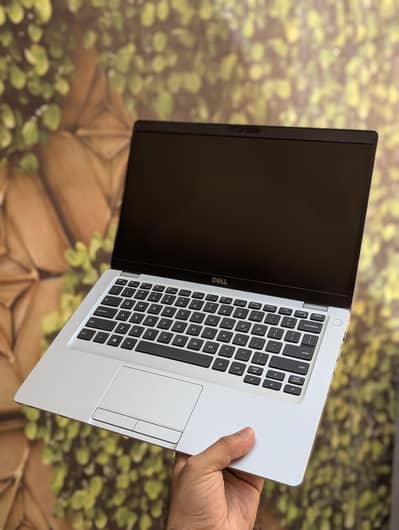 Dell High Performance Laptop 2gb Graphics card i7-10 6 cores 8gb/256gb