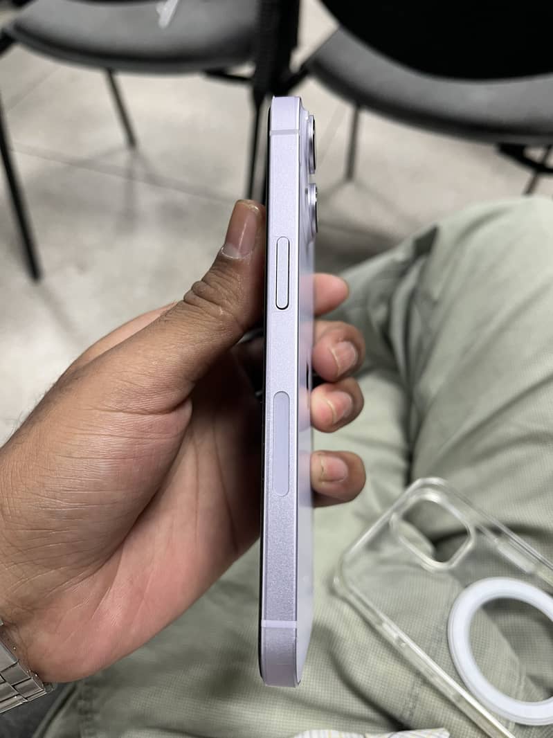 Apple iPhone 14 4