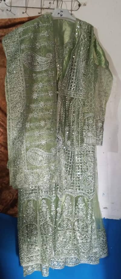 Green colour suit 2 peice