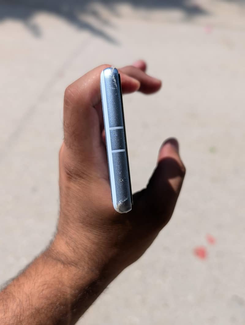 Google Pixel 7a 4