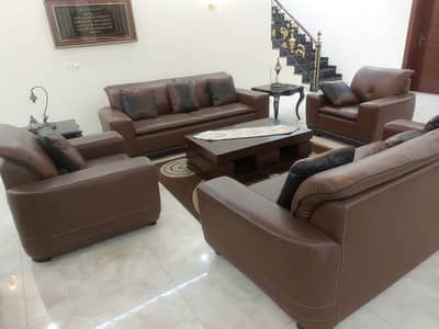 Unused sofa set