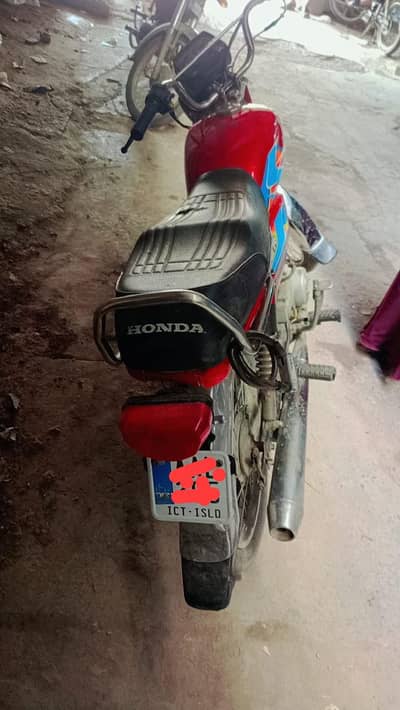 Hero 70 2013 model