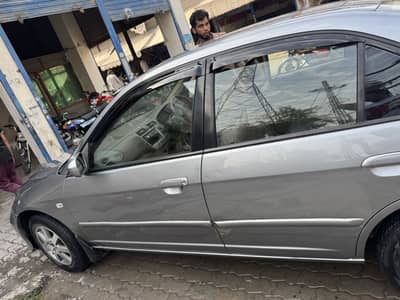 Honda Civic EXi 2005