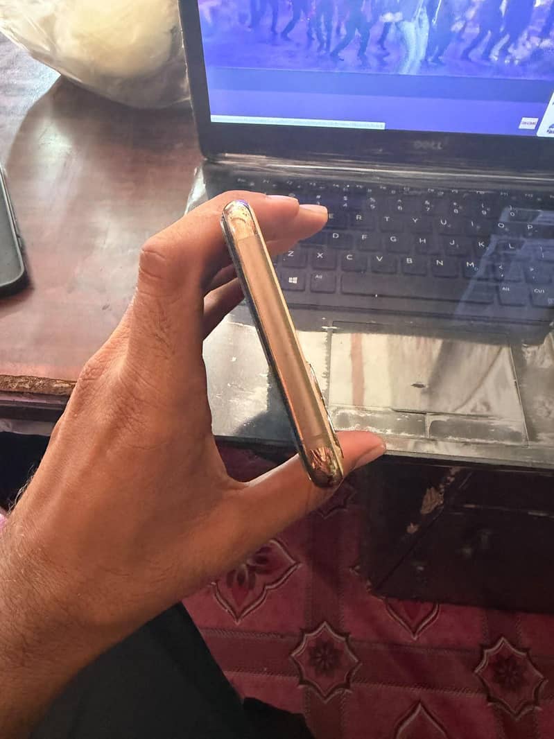 Apple iPhone 11 Pro Max 5