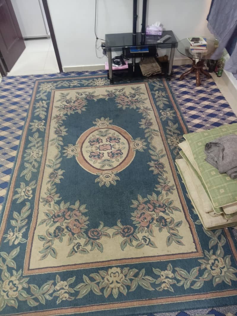 Central Carpet 2