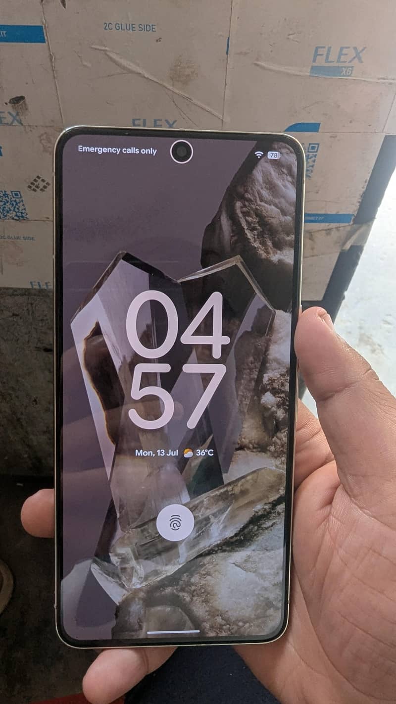 Google Pixel 8 Pro 4