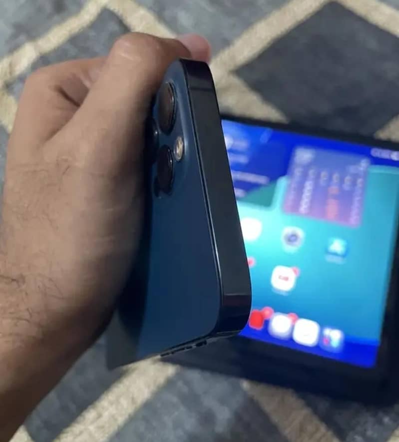 Apple iPhone 12 Pro 8