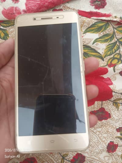 Vivo Y53