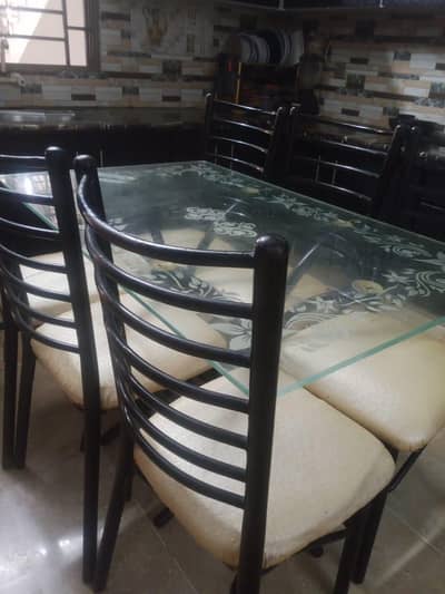 dining table with 6 irons chairs