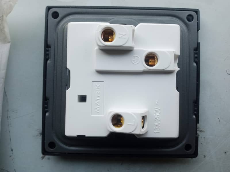 Multi Light plug 1