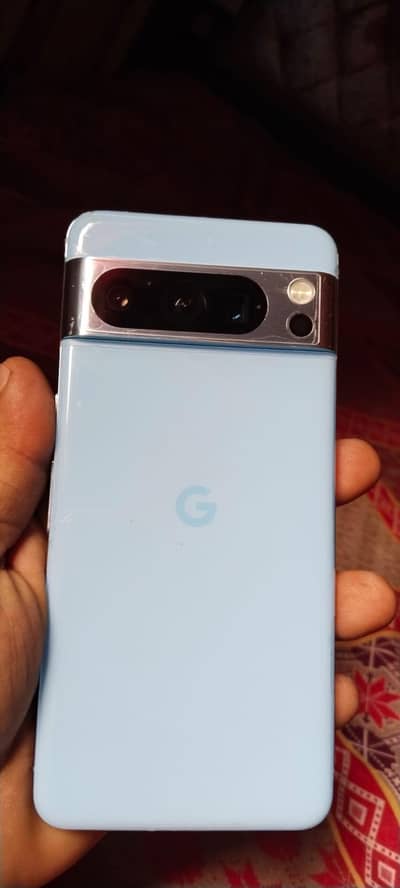 Google Pixel 8 Pro