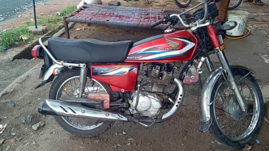honda CD 70 for sale in phalia city