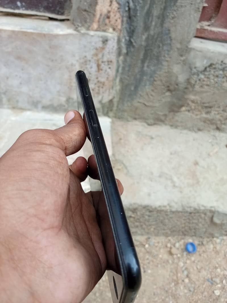 Apple iPhone 7 Plus 3