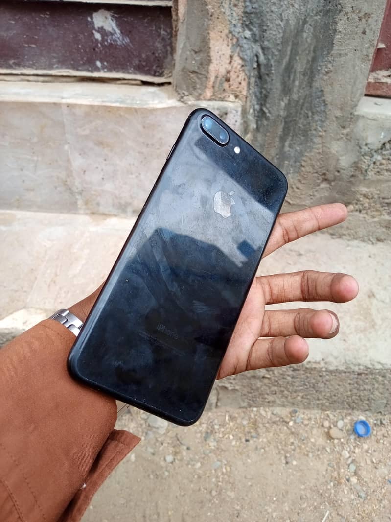 Apple iPhone 7 Plus 7