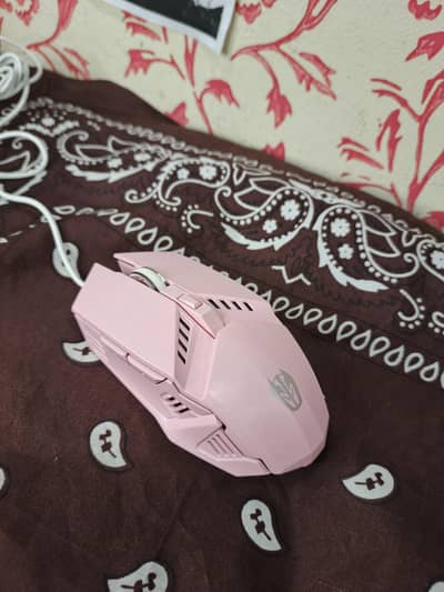 leorqeon l7 gaming mouse