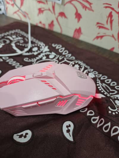 leorqeon l7 gaming mouse