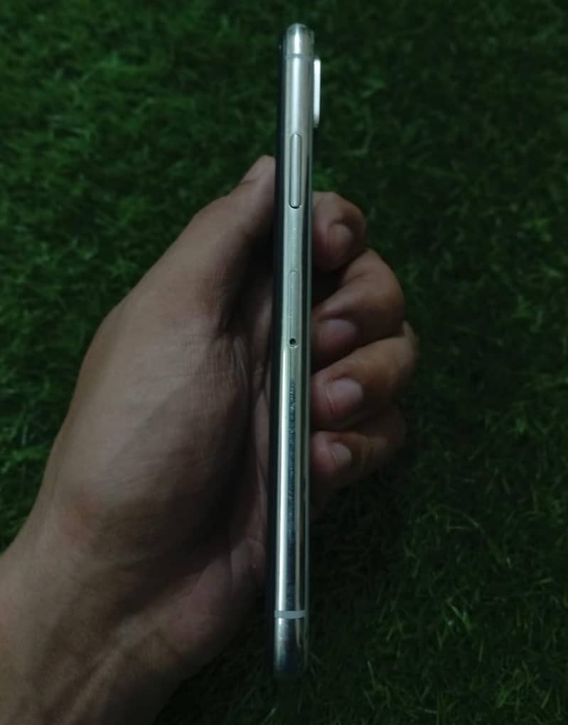 Apple iPhone XS 2