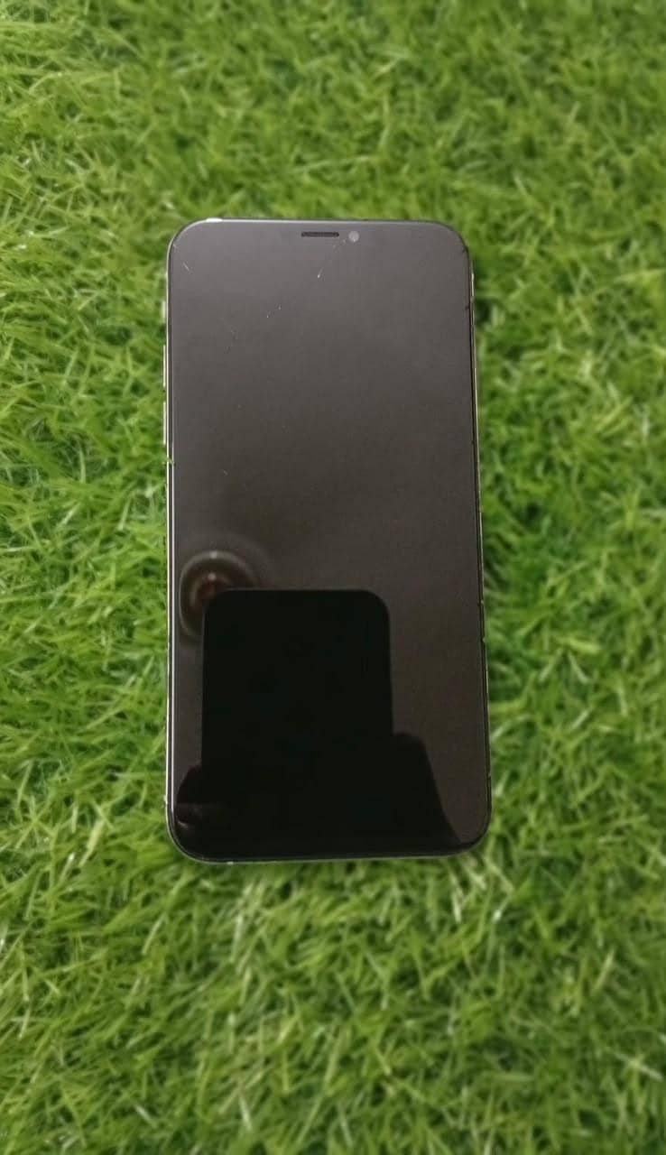 Apple iPhone XS 3