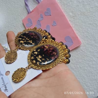Resin jhumka