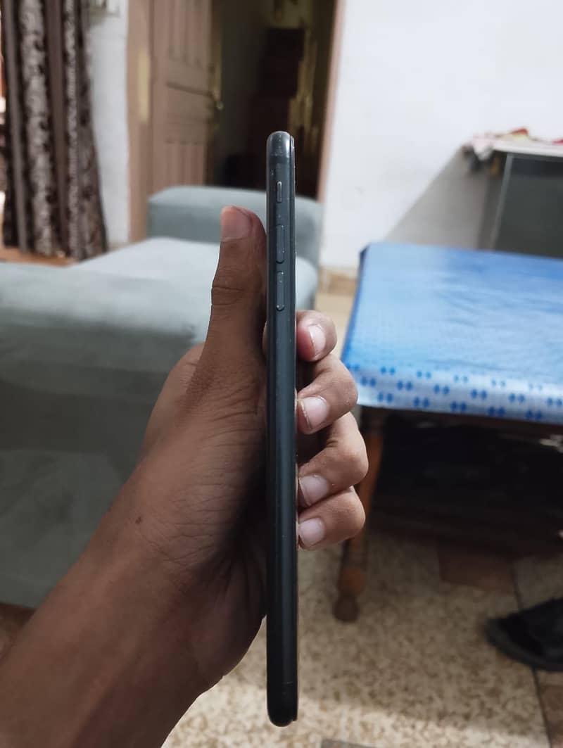 Apple iPhone 7 Plus 3