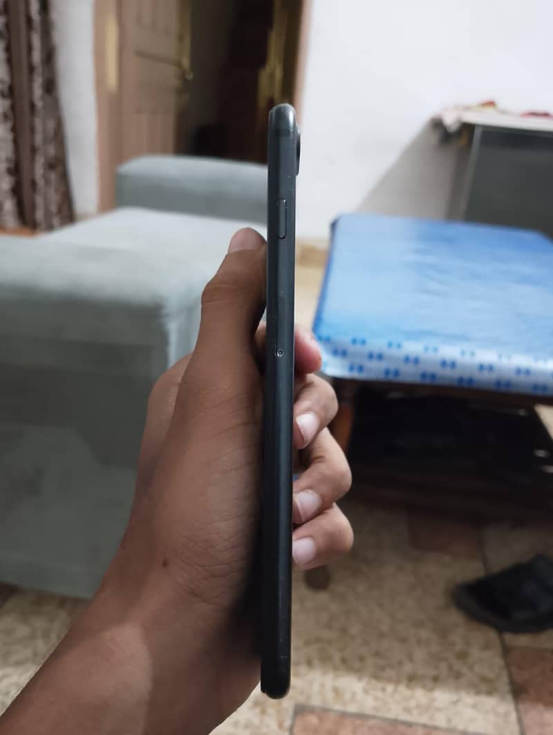 Apple iPhone 7 Plus 5
