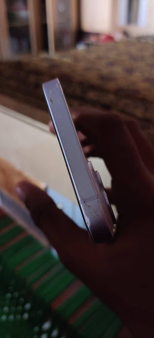 Apple iPhone 14 plus 3