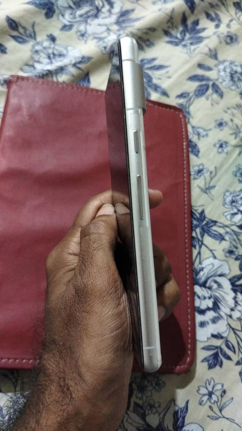 Google Pixel 7. o. 3. o. 2.7. 2. o. 1.8. 1o 3