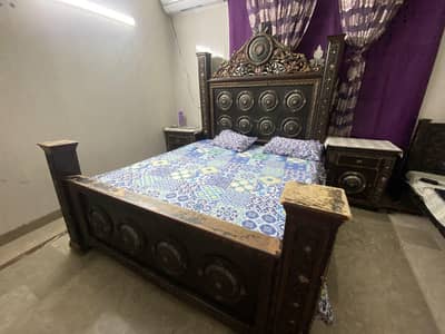shisham Wood Bed