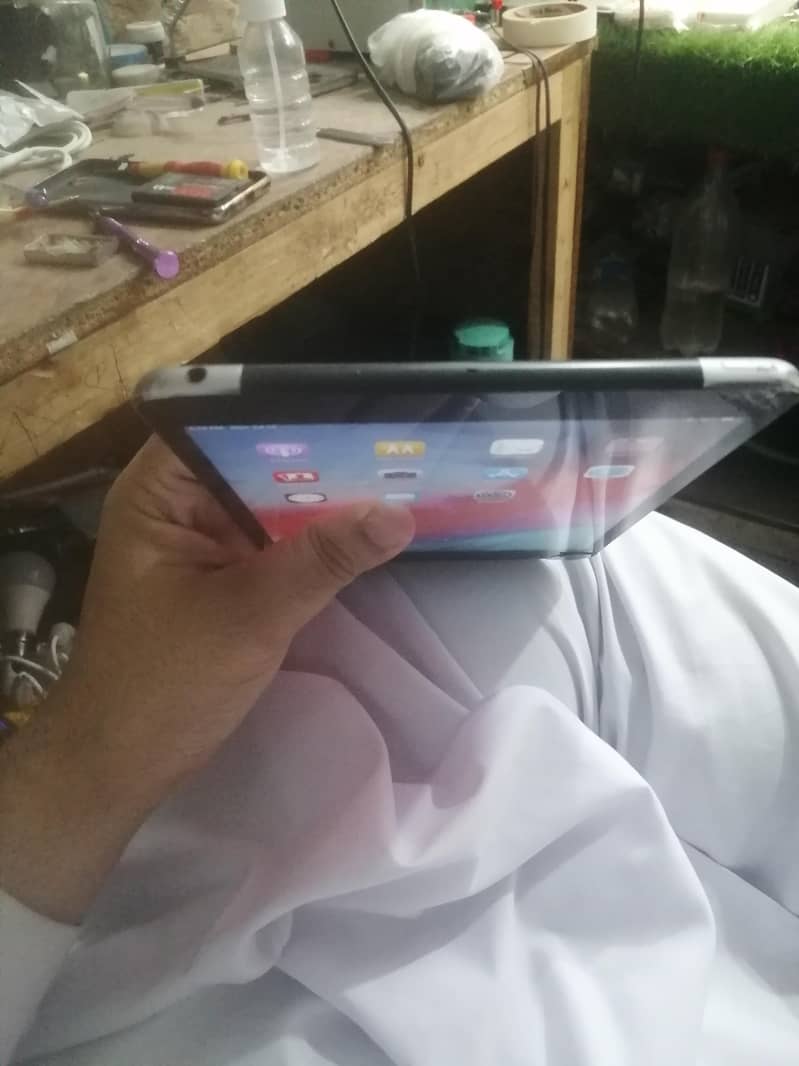 ipad mini 2 4