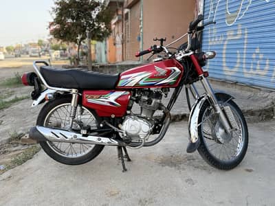 CG 125 2023