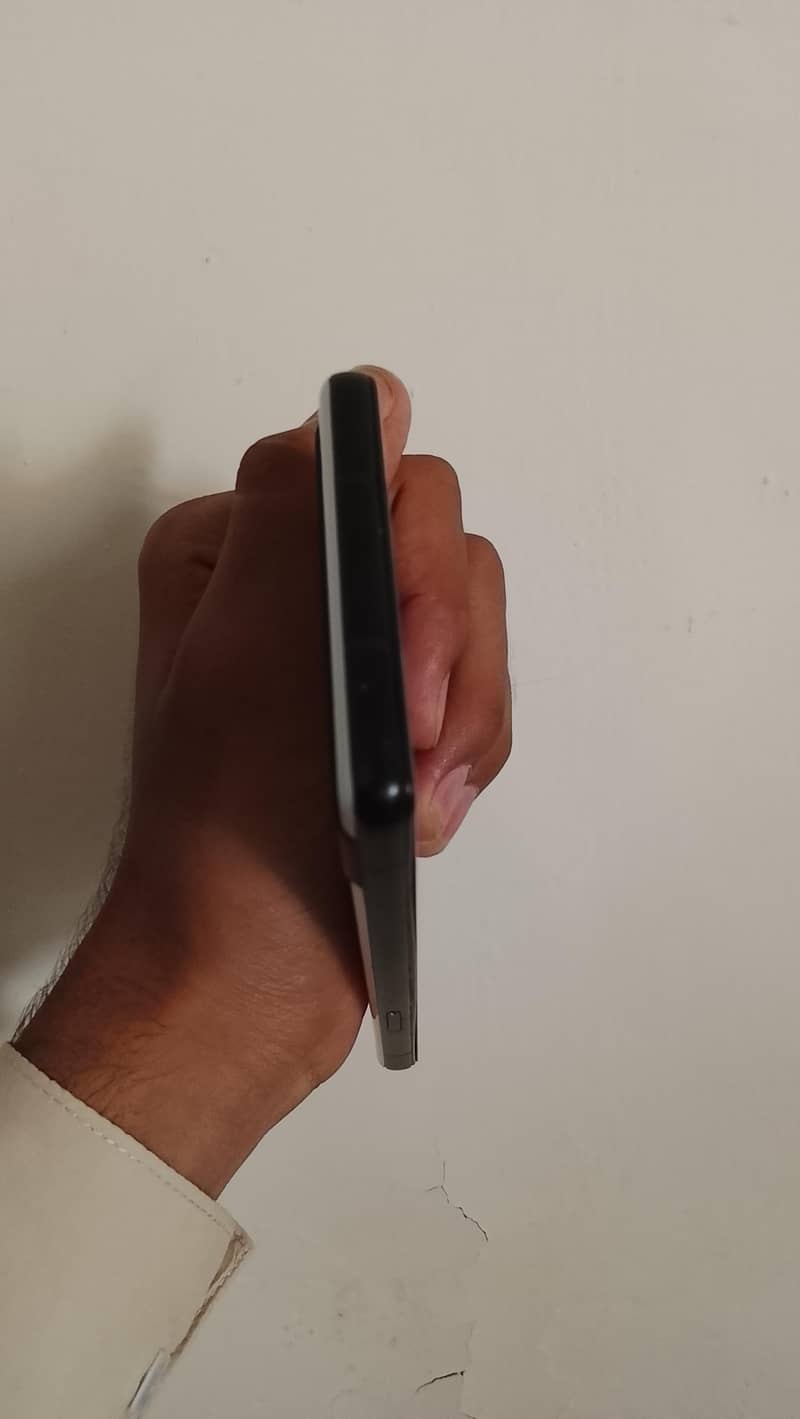Google Pixel 6 4