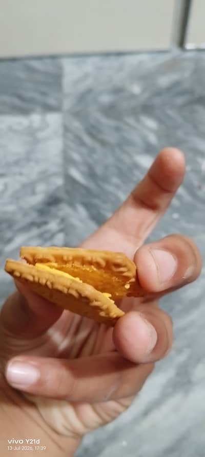 Double lemon biscuits